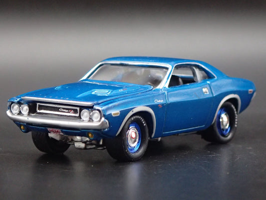 1970 70 DODGE CHALLENGER RT 1:64 SCALE COLLECTIBLE DIORAMA DIECAST MODEL CAR
