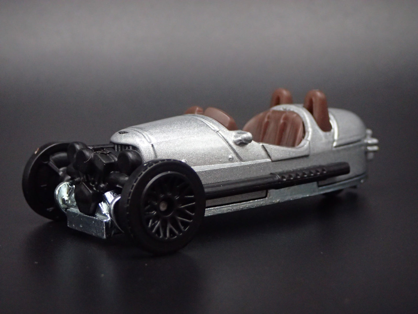 2022-2025 MORGAN 3 WHEELER SILV 1:64 SCALE COLLECTIBLE DIORAMA DIECAST MODEL CAR