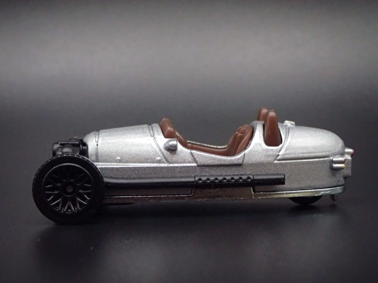 2022-2025 MORGAN 3 WHEELER SILV 1:64 SCALE COLLECTIBLE DIORAMA DIECAST MODEL CAR