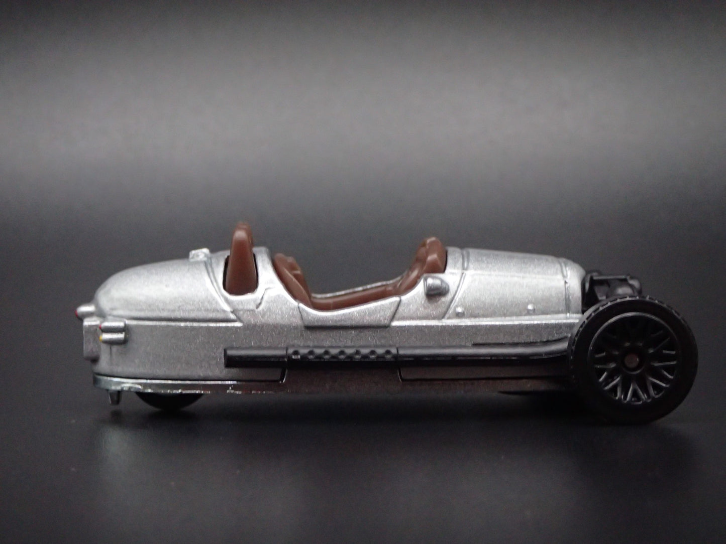 2022-2025 MORGAN 3 WHEELER SILV 1:64 SCALE COLLECTIBLE DIORAMA DIECAST MODEL CAR