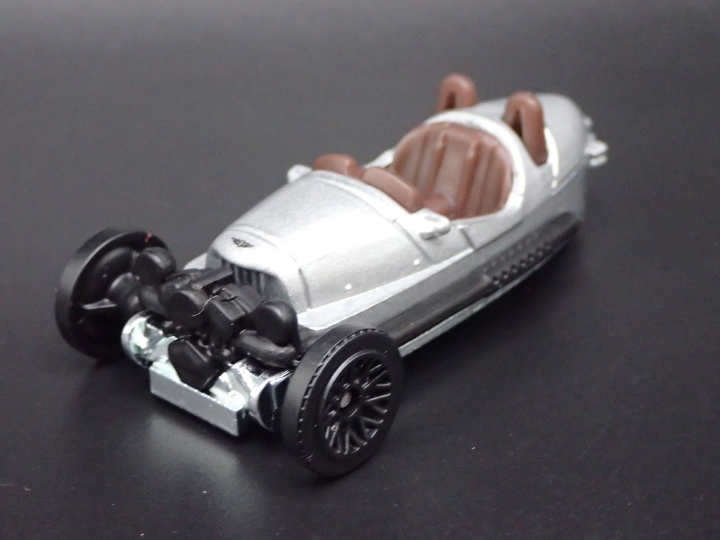 2022-2025 MORGAN 3 WHEELER SILV 1:64 SCALE COLLECTIBLE DIORAMA DIECAST MODEL CAR