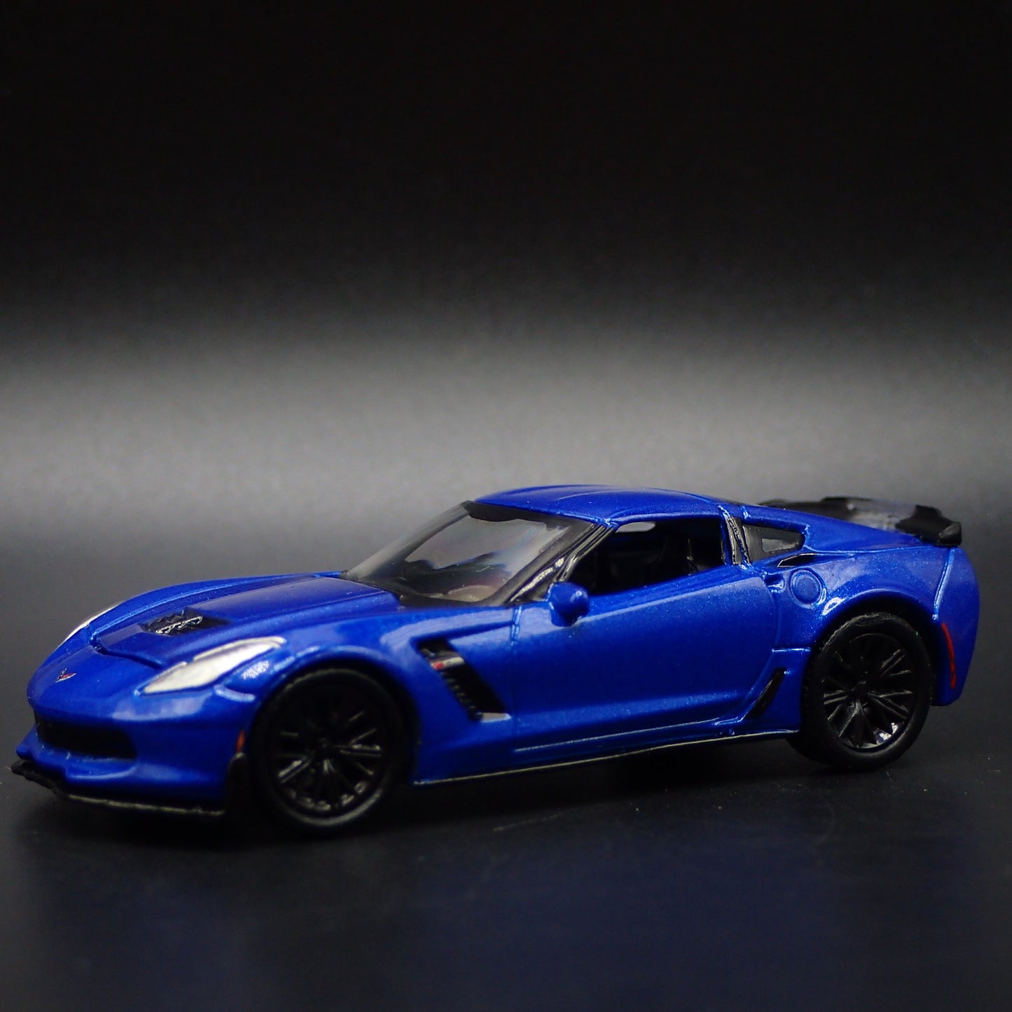2014 - 2019 CHEVY CHEVROLET CORVETTE C7 Z06 1/64 SCALE DIORAMA DIECAST MODEL CAR