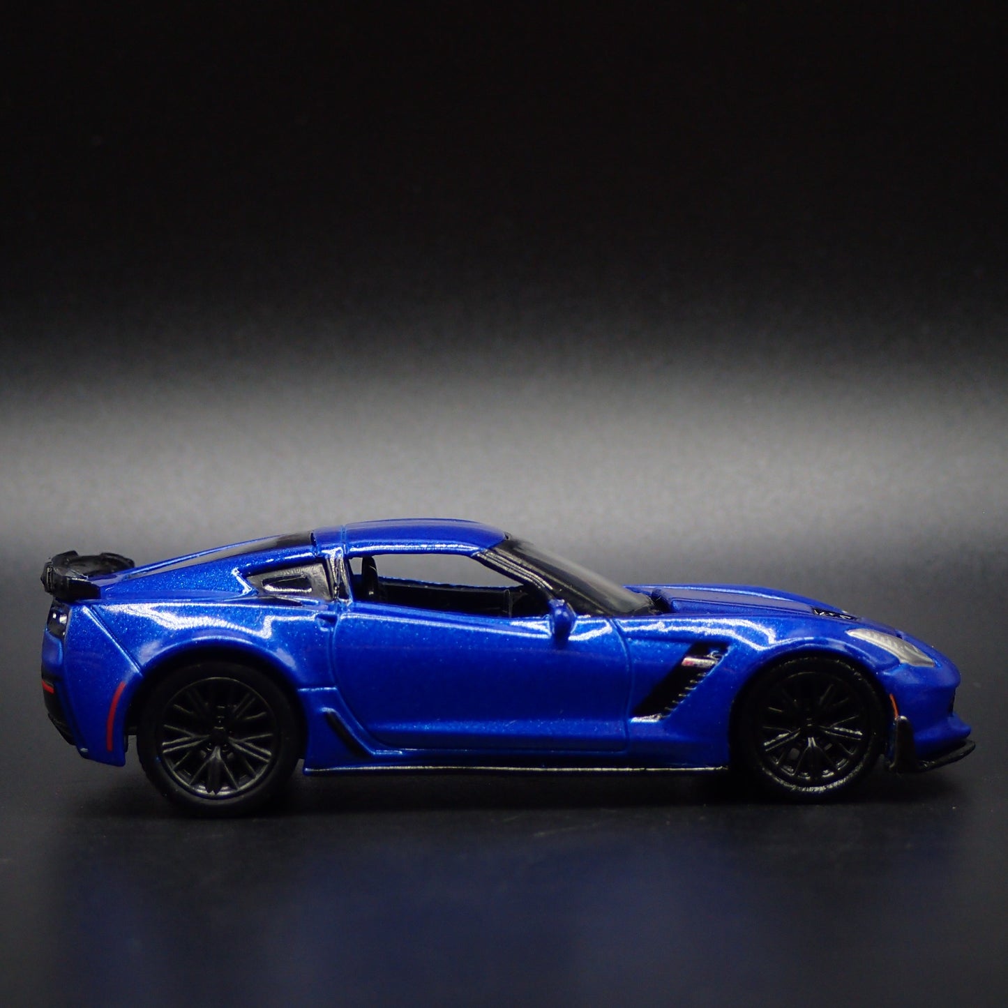 2014 - 2019 CHEVY CHEVROLET CORVETTE C7 Z06 1/64 SCALE DIORAMA DIECAST MODEL CAR