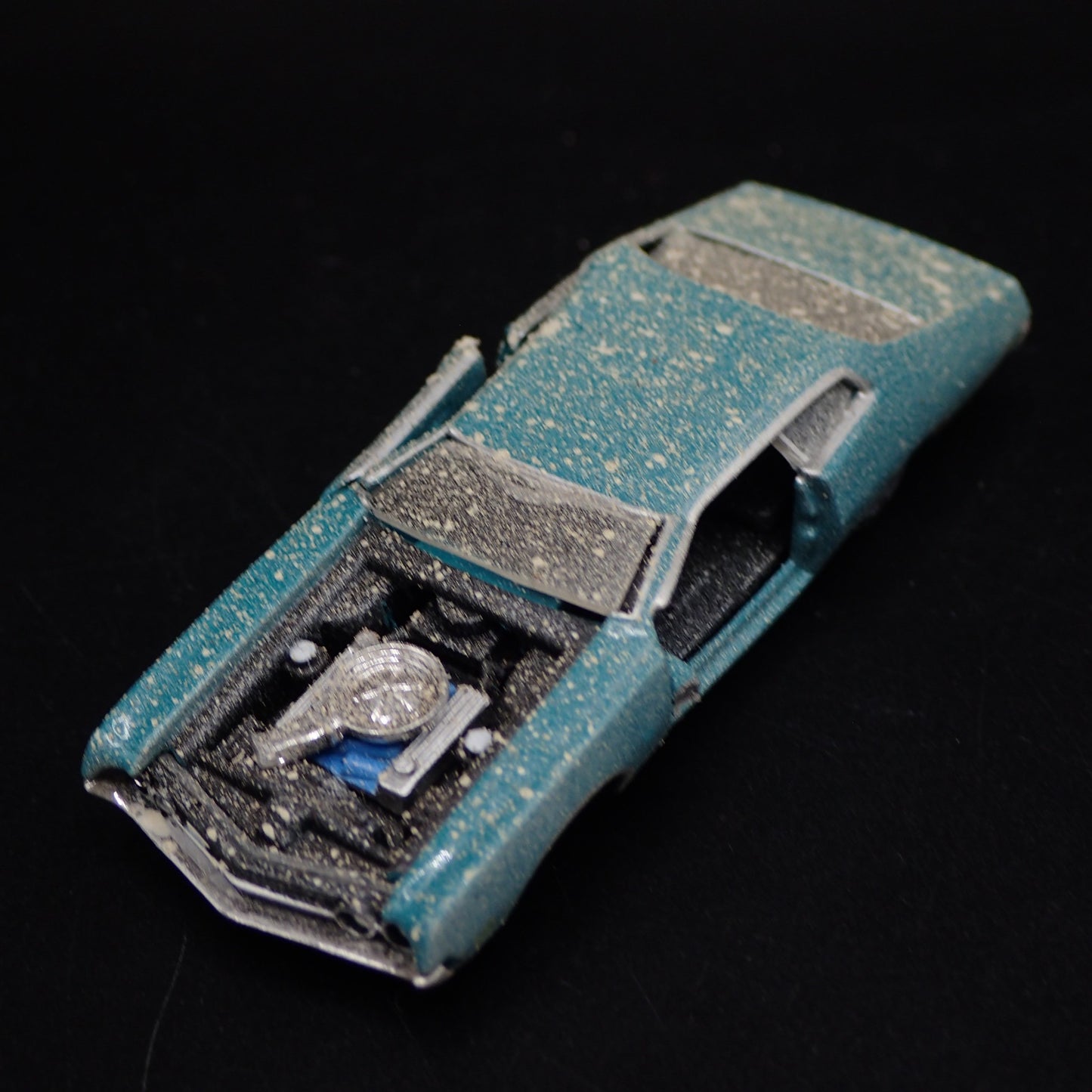 1970 70 FORD TORINO COBRA CUSTOM BARN FIND 1:64 SCALE DIORAMA DIECAST MODEL CAR