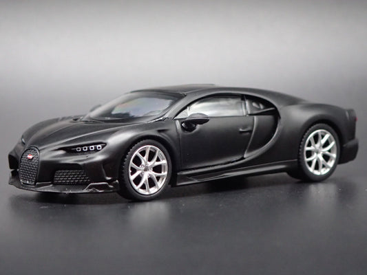 BUGATTI CHIRON SUPER SPORT 300+ 1:64 SCALE COLLECTIBLE DIORAMA DIECAST MODEL CAR