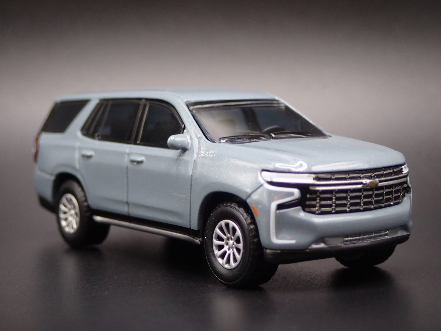 2021-2026 CHEVY CHEVROLET TAHOE 1:64 SCALE COLLECTIBLE DIORAMA DIECAST MODEL CAR