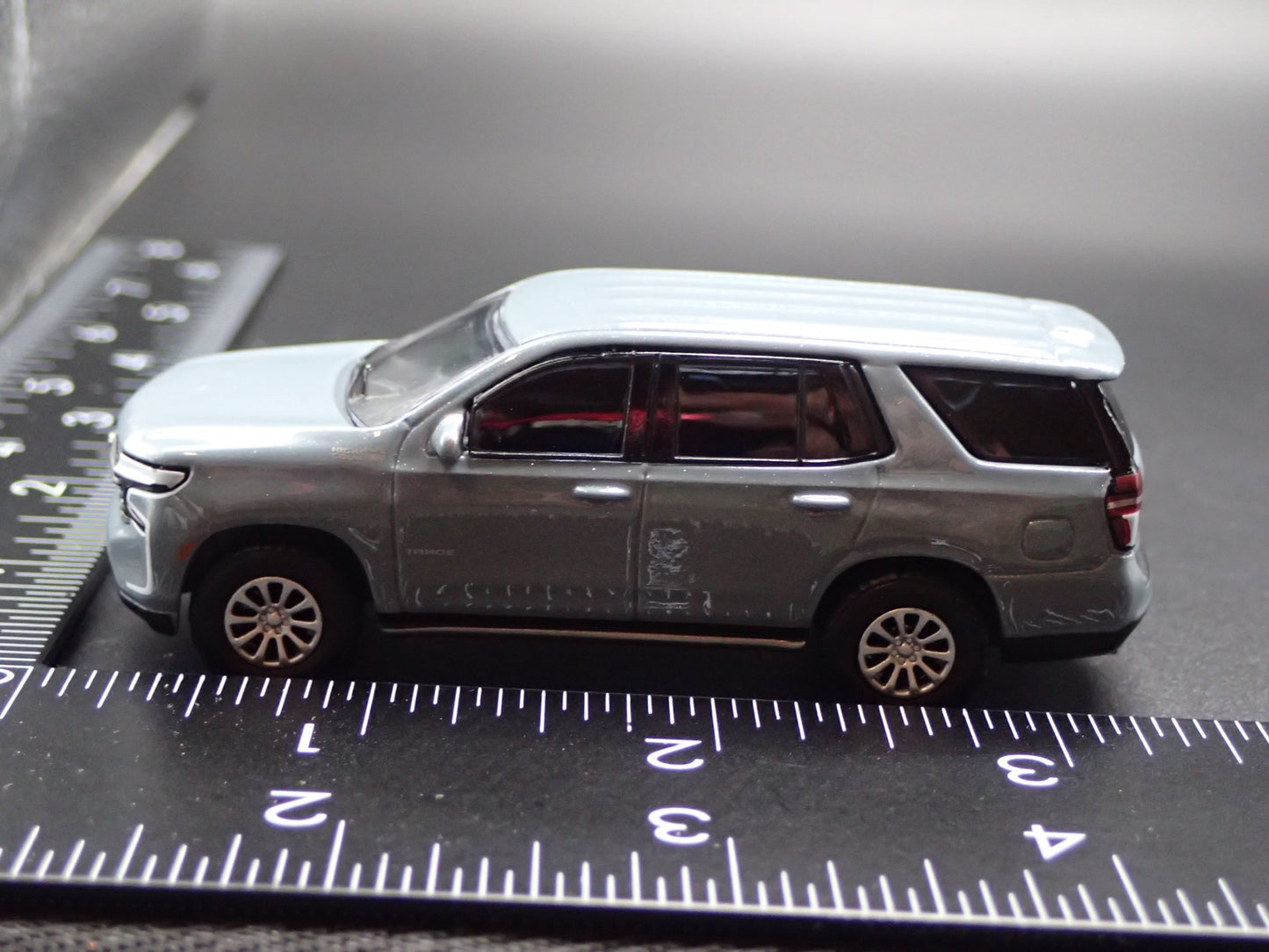 2021-2026 CHEVY CHEVROLET TAHOE 1:64 SCALE COLLECTIBLE DIORAMA DIECAST MODEL CAR