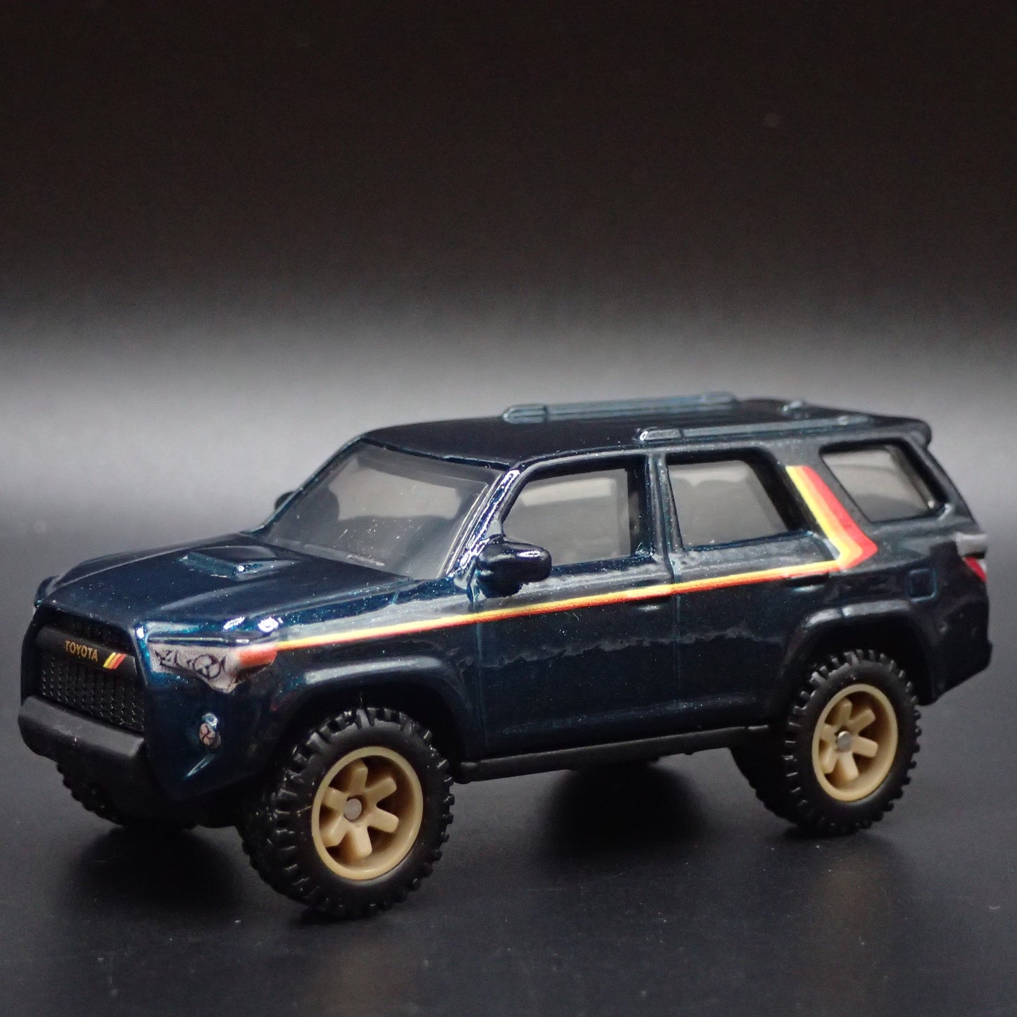 2010-2024 TOYOTA 4RUNNER SUV 1/64 SCALE COLLECTIBLE DIORAMA DIECAST MODEL CAR