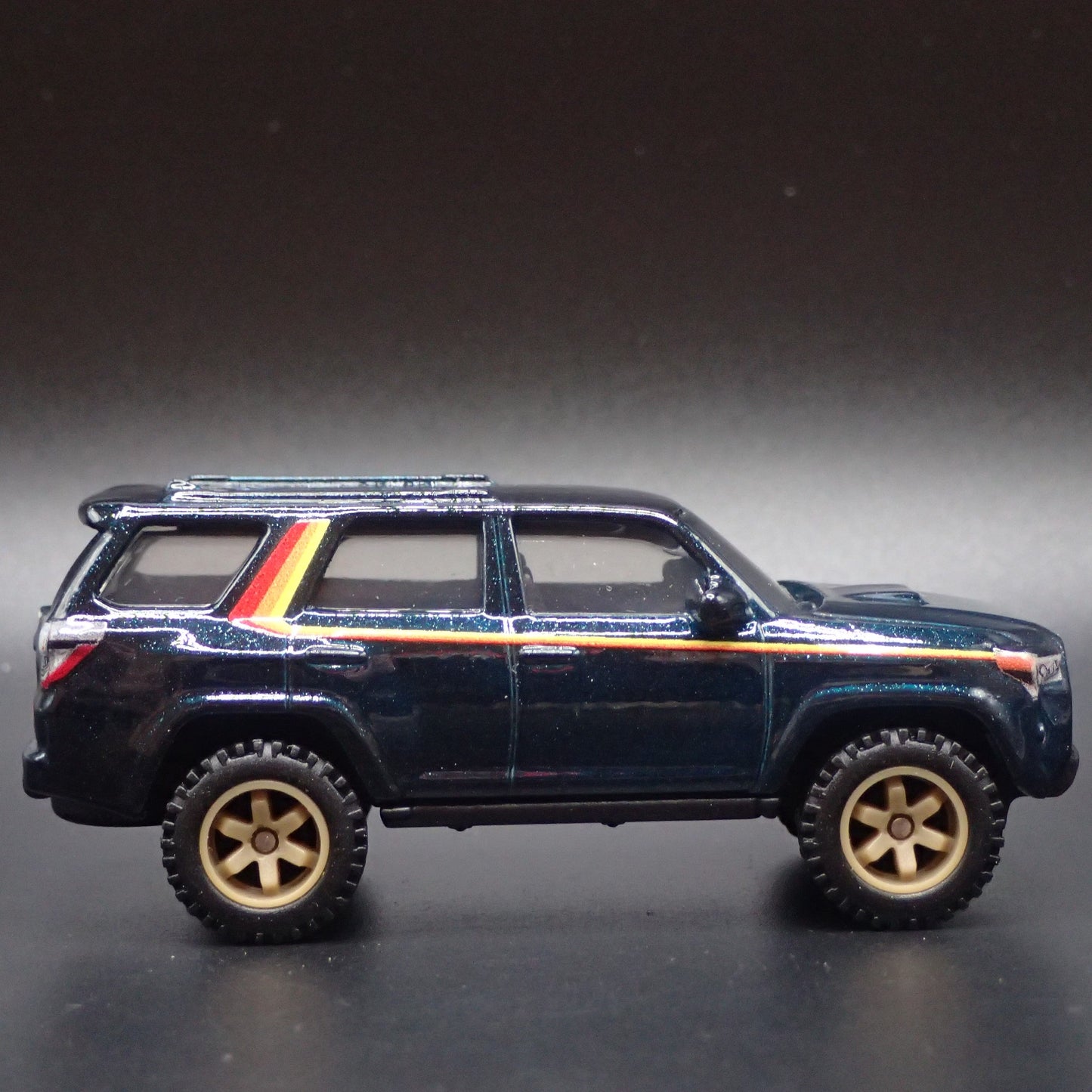 2010-2024 TOYOTA 4RUNNER SUV 1/64 SCALE COLLECTIBLE DIORAMA DIECAST MODEL CAR