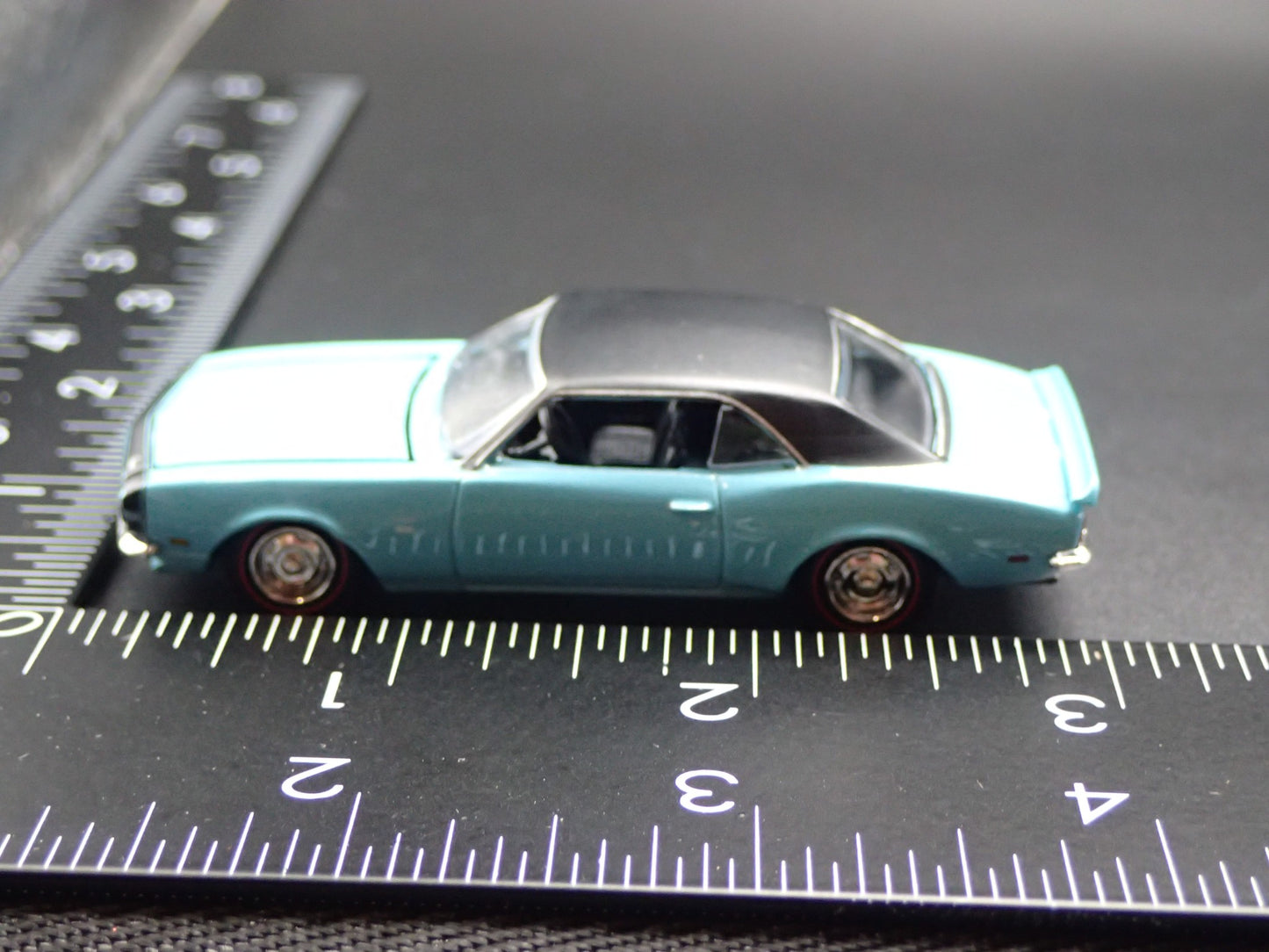 1968 68 CHEVY CHEVROLET CAMARO SS 1:64 SCALE COLLECTIBLE DIECAST MODEL CAR