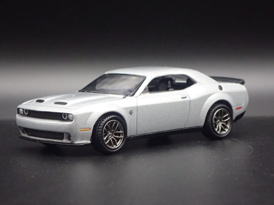 2019 19 DODGE CHALLENGER SRT HELLCAT REDEYE 1/64 SCALE DIORAMA DIECAST MODEL CAR-Burning Rubber Toy Company
