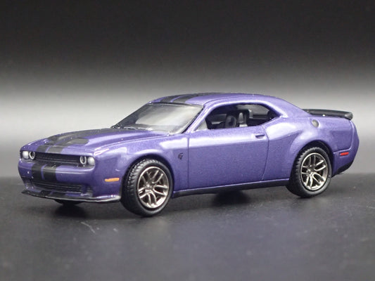 2019 19 DODGE CHALLENGER SRT HELLCAT REDEYE 1/64 SCALE DIORAMA DIECAST MODEL CAR-Burning Rubber Toy Company