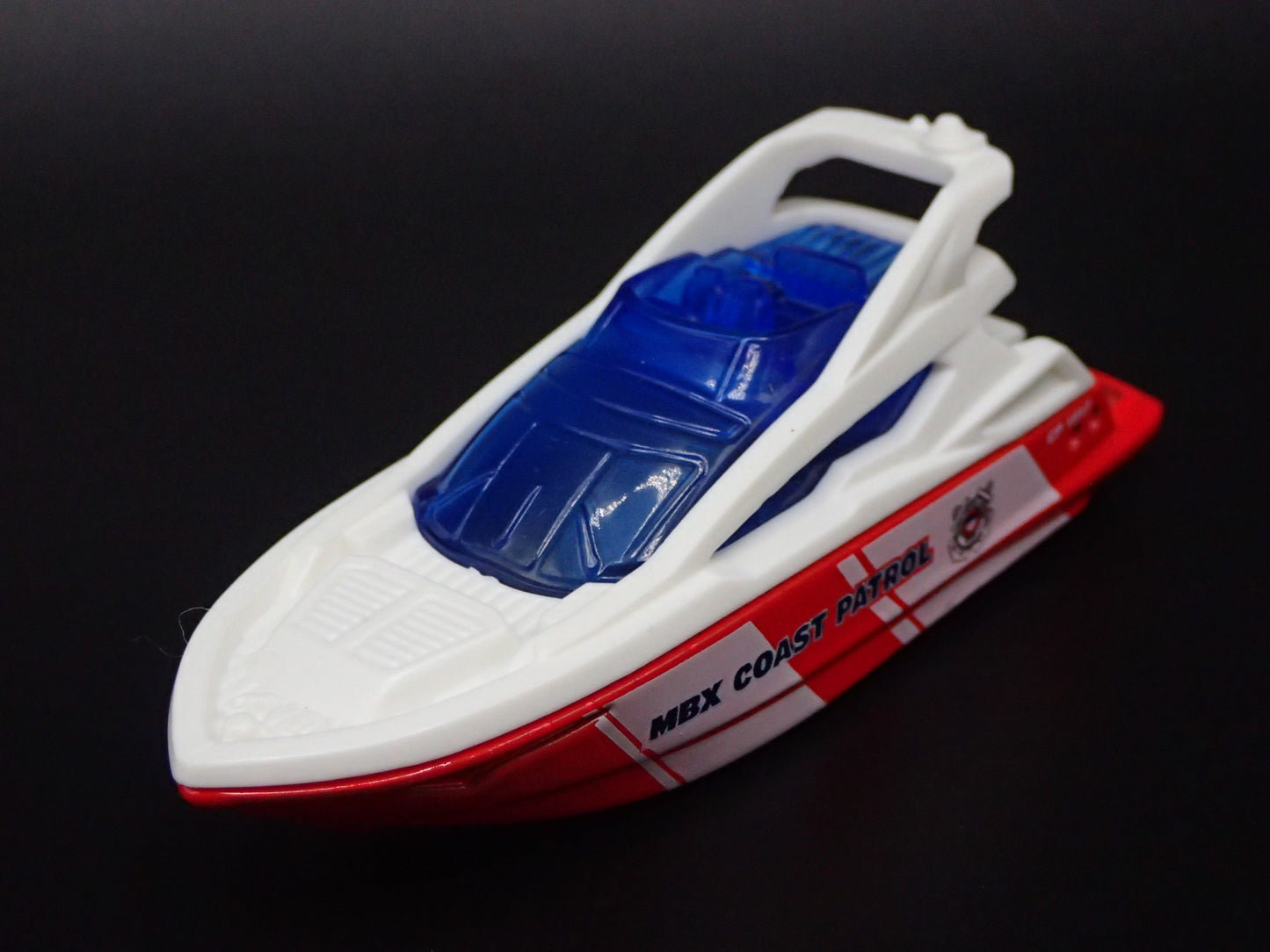 SPEED BOAT MBX COAST PATROL RED 1/64 MB SCALE COLLECTIBLE DIORAMA PROP MODEL