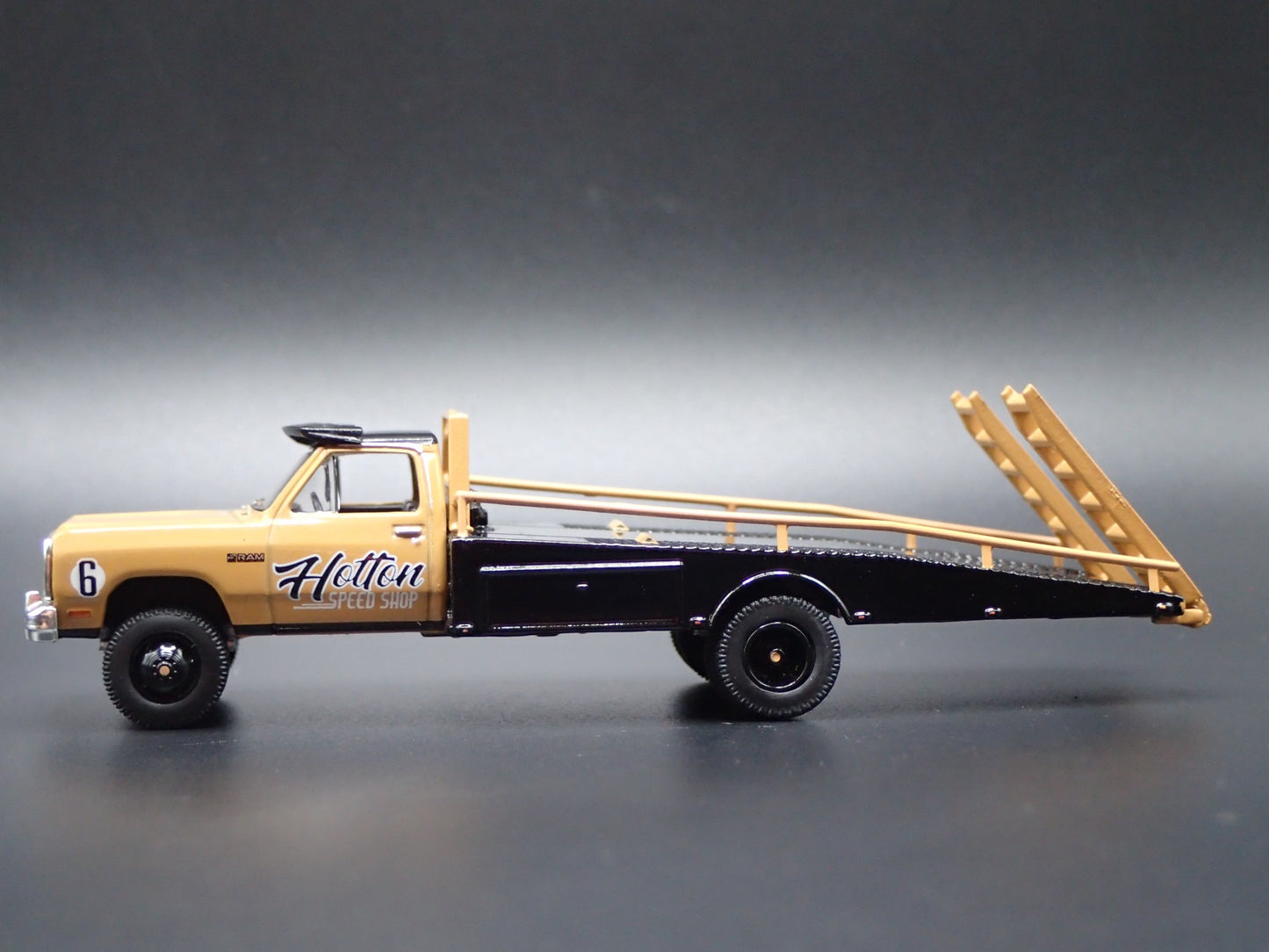 1985 85 DODGE RAM D350 RAMP TRUCK HOTTON SPEED SHOP 1/64 SCALE DIECAST MODEL CAR