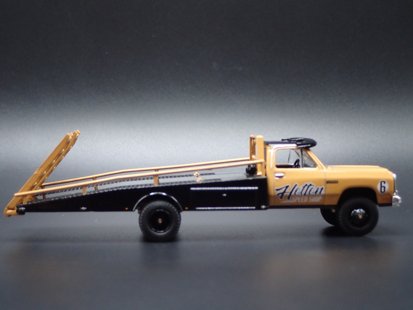 1985 85 DODGE RAM D350 RAMP TRUCK HOTTON SPEED SHOP 1/64 SCALE DIECAST MODEL CAR