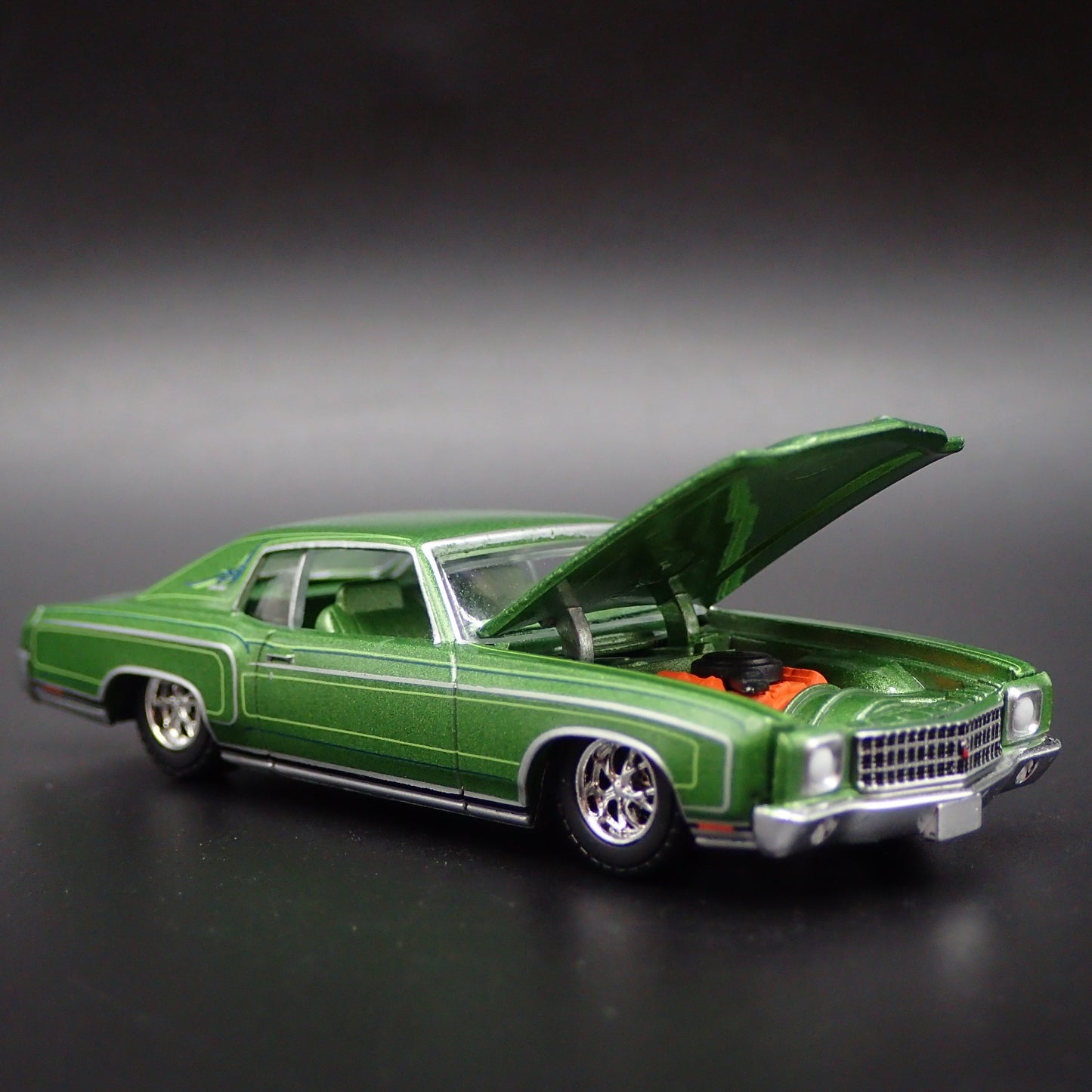 1970 70 CHEVY CHEVROLET MONTE CARLO LOWRIDER RARE 1:64 SCALE DIECAST MODEL CAR