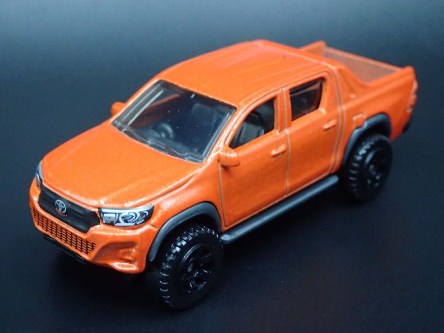 2015-2025 TOYOTA HILUX PICKUP TRUCK ORANGE 1/64 SCALE DIORAMA DIECAST MODEL CAR
