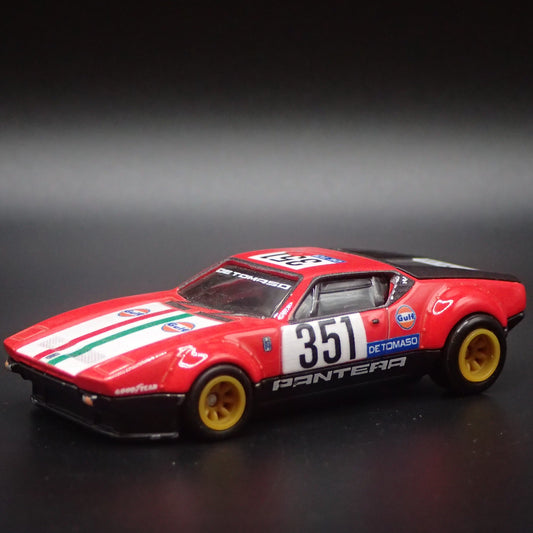 1972 DE TOMASO PANTERA GRUPPO 4 1:64 SCALE COLLECTIBLE DIORAMA DIECAST MODEL CAR