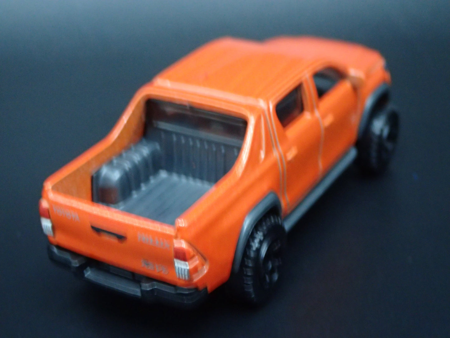 2015-2025 TOYOTA HILUX PICKUP TRUCK ORANGE 1/64 SCALE DIORAMA DIECAST MODEL CAR