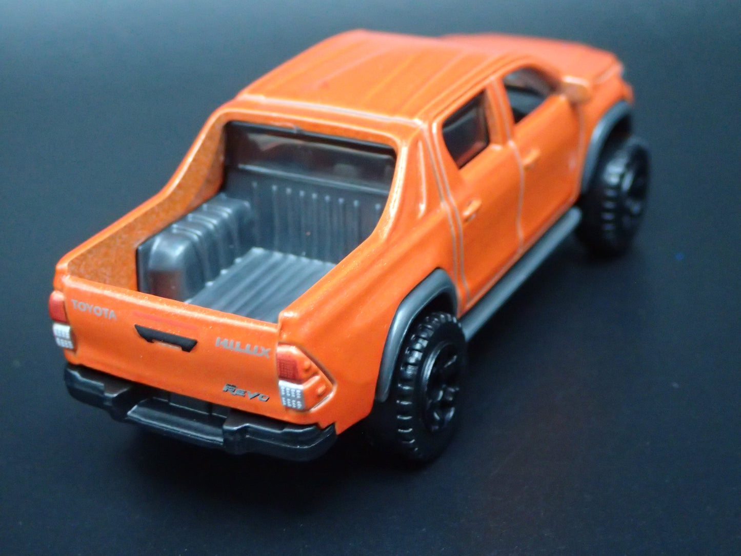 2015-2025 TOYOTA HILUX PICKUP TRUCK ORANGE 1/64 SCALE DIORAMA DIECAST MODEL CAR