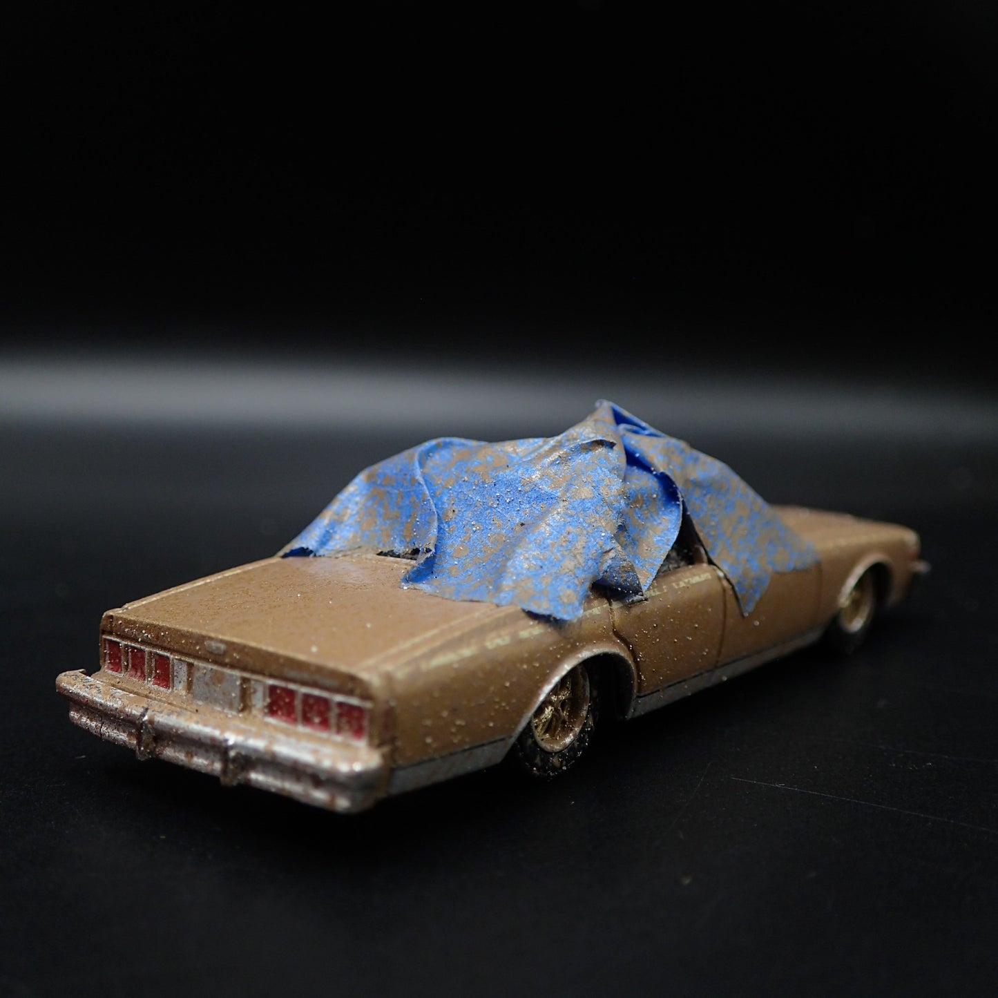 1985 85 CHEVY CHEVROLET CAPRICE LOWRIDER BARN FIND 1/64 SCALE DIECAST MODEL CAR