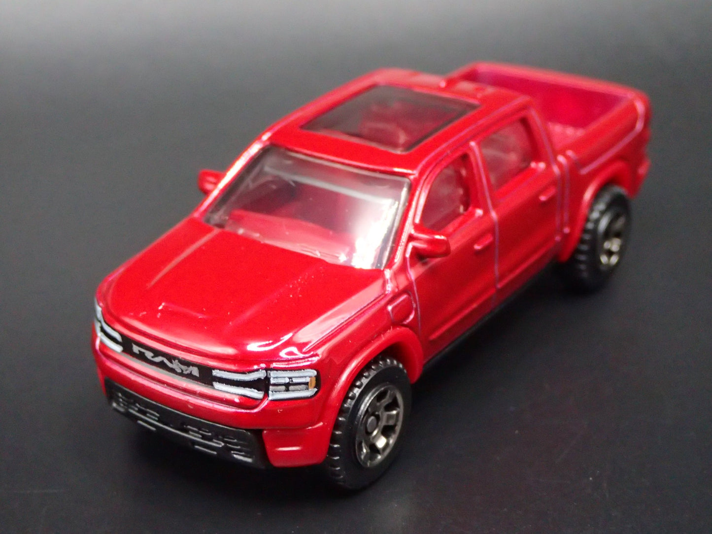 RAM 1500 EV PICKUP PICKUP TRUCK CONCEPT 1/64 SCALE COLLECTIBLE DIECAST MODEL CAR
