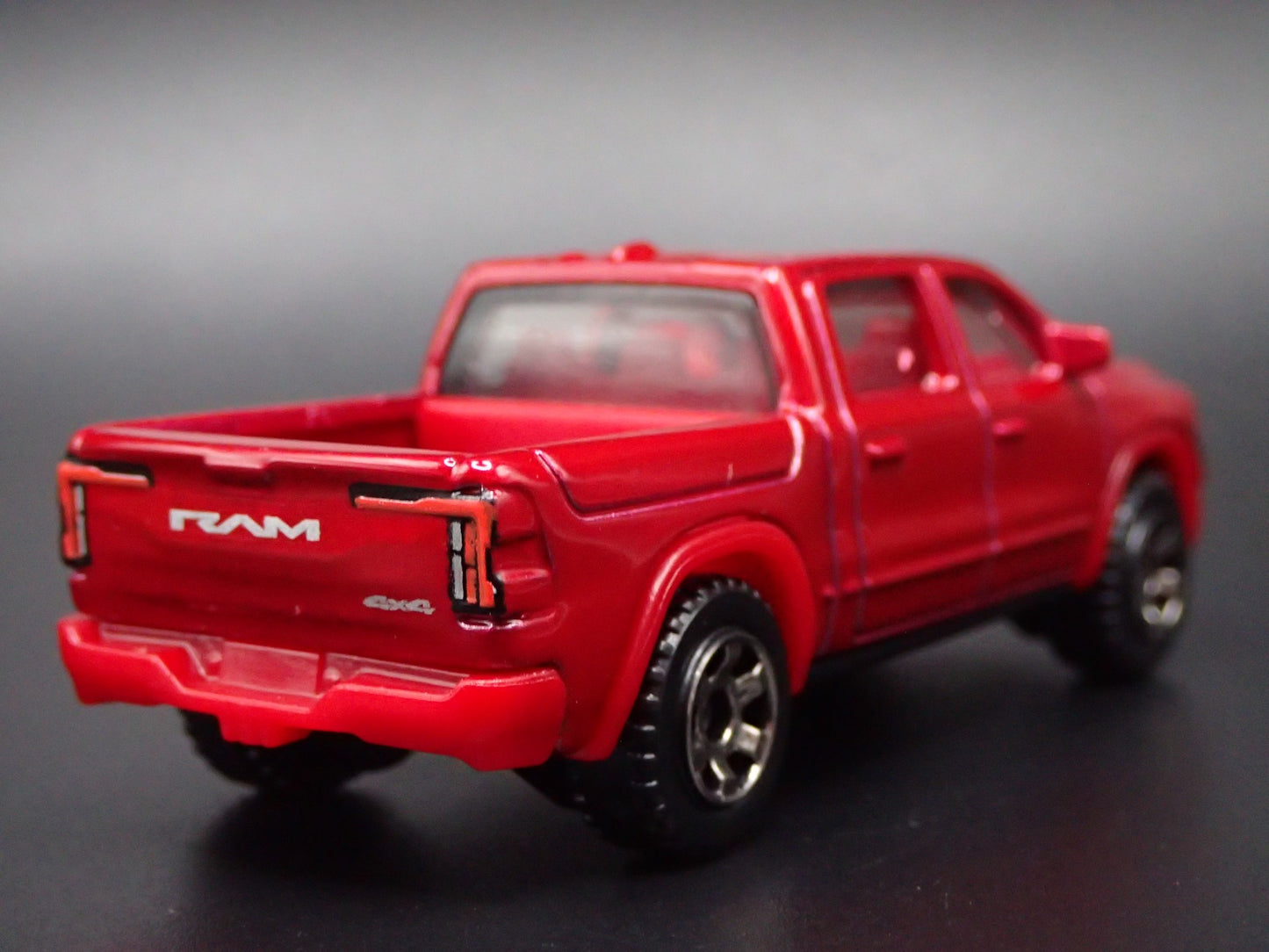 RAM 1500 EV PICKUP PICKUP TRUCK CONCEPT 1/64 SCALE COLLECTIBLE DIECAST MODEL CAR