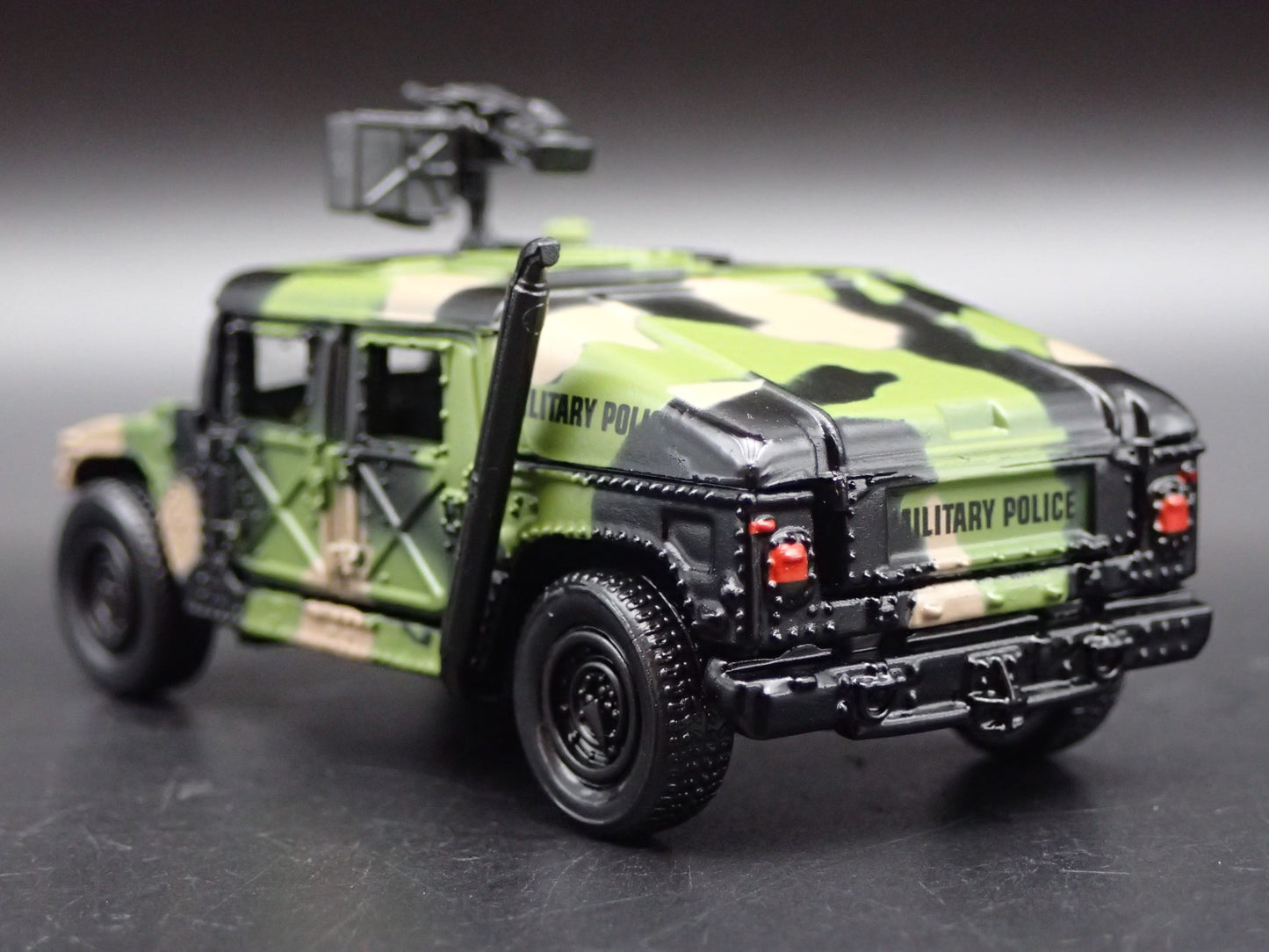 H1 M1025 HMMWV ARMAMENT CARRIER HUMVEE MILITARY U.N 1:64 SCALE DIECAST MODEL CAR