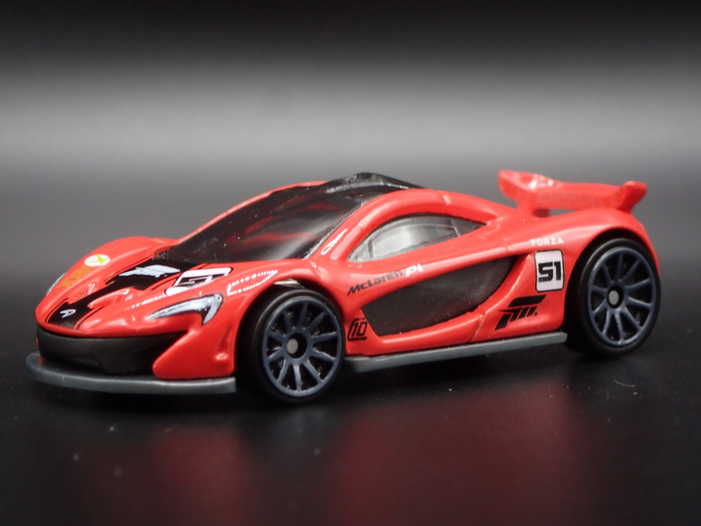 2013-2015 MCLAREN P1 SUPER CAR FORZA ORANGE 1:64 SCALE DIORAMA DIECAST MODEL CAR