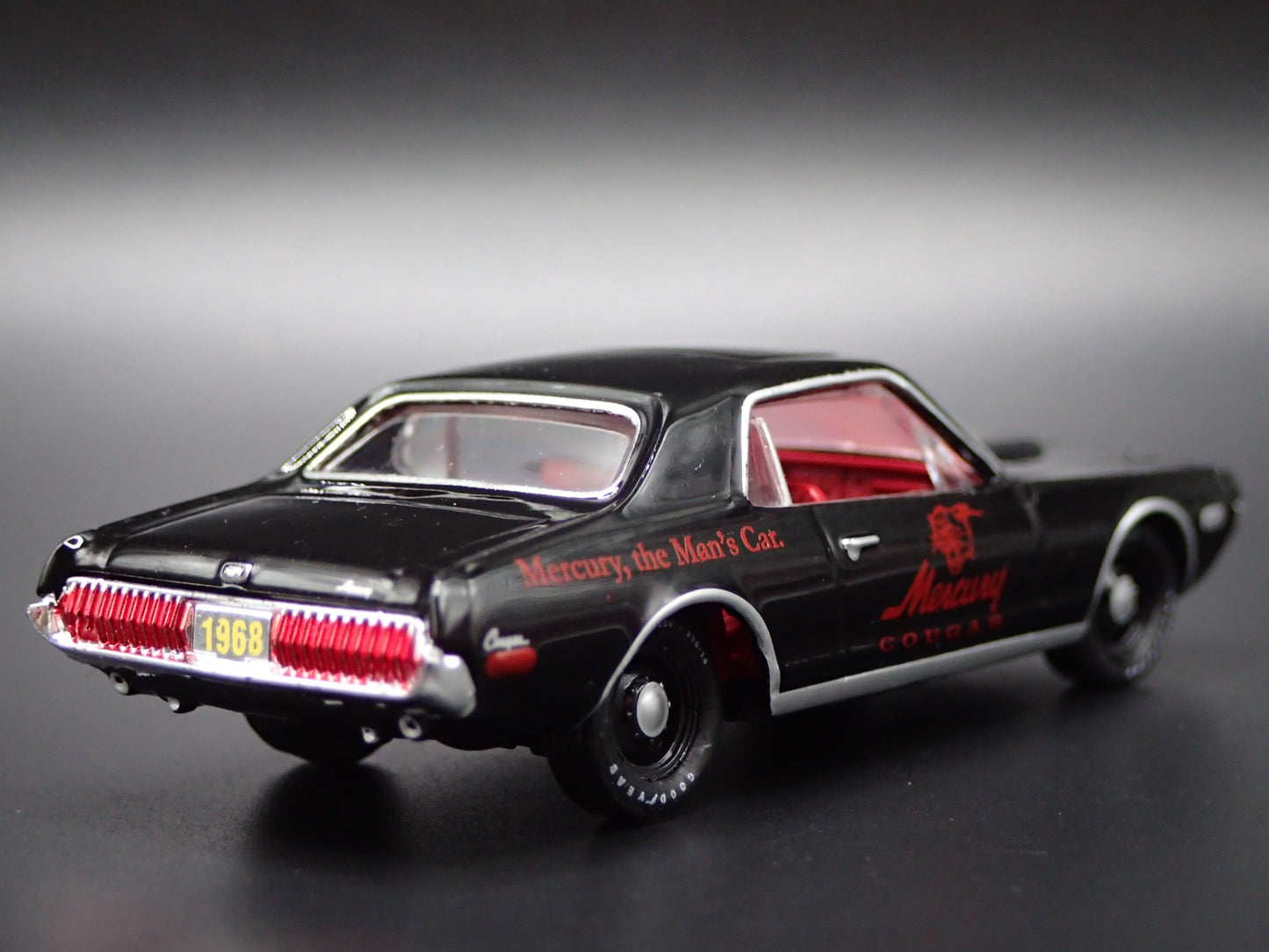 1968 68 MERC MERCURY COUGAR R-CODE BLACK 1:64 SCALE DIORAMA DIECAST MODEL CAR