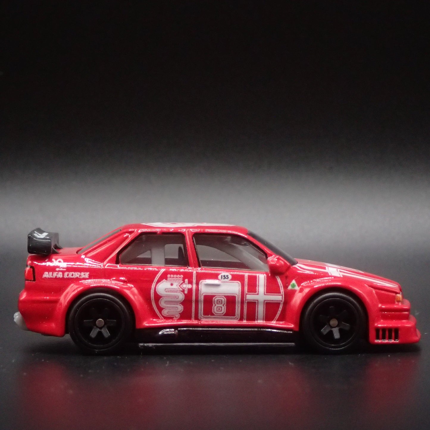 1993-1996 ALFA ROMEO 155 V6 Ti RACE CAR 1:64 SCALE DIORAMA DIECAST MODEL CAR