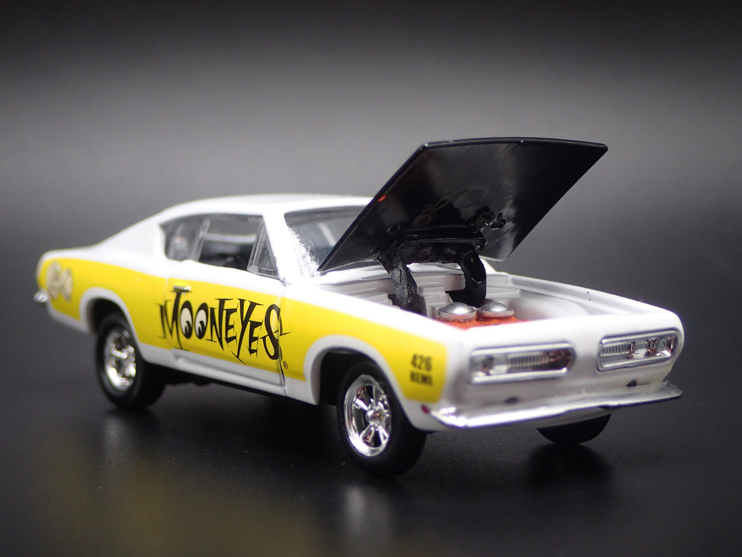 1968 68 PLYMOUTH BARRACUDA HEMI SUPERSTOCK FASTBACK 1:64 SCALE DIECAST MODEL CAR