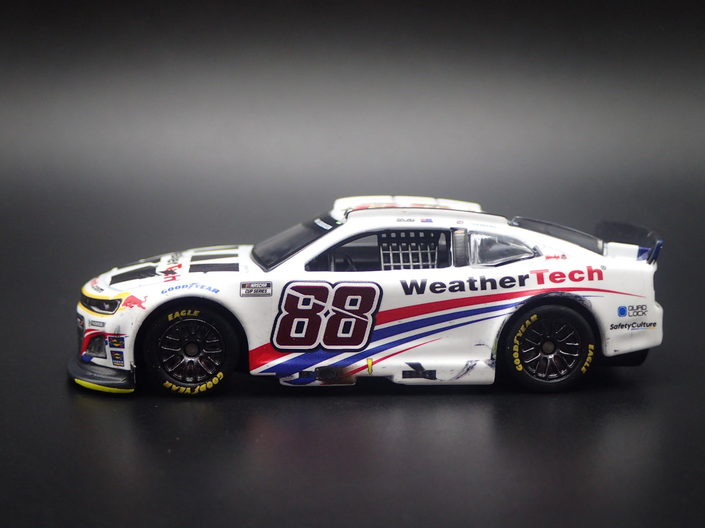 2025 CHEVY CAMARO 88 SHANE VAN GISBERGEN WEATHERTECH NASCAR 1:64 DIECAST MODEL