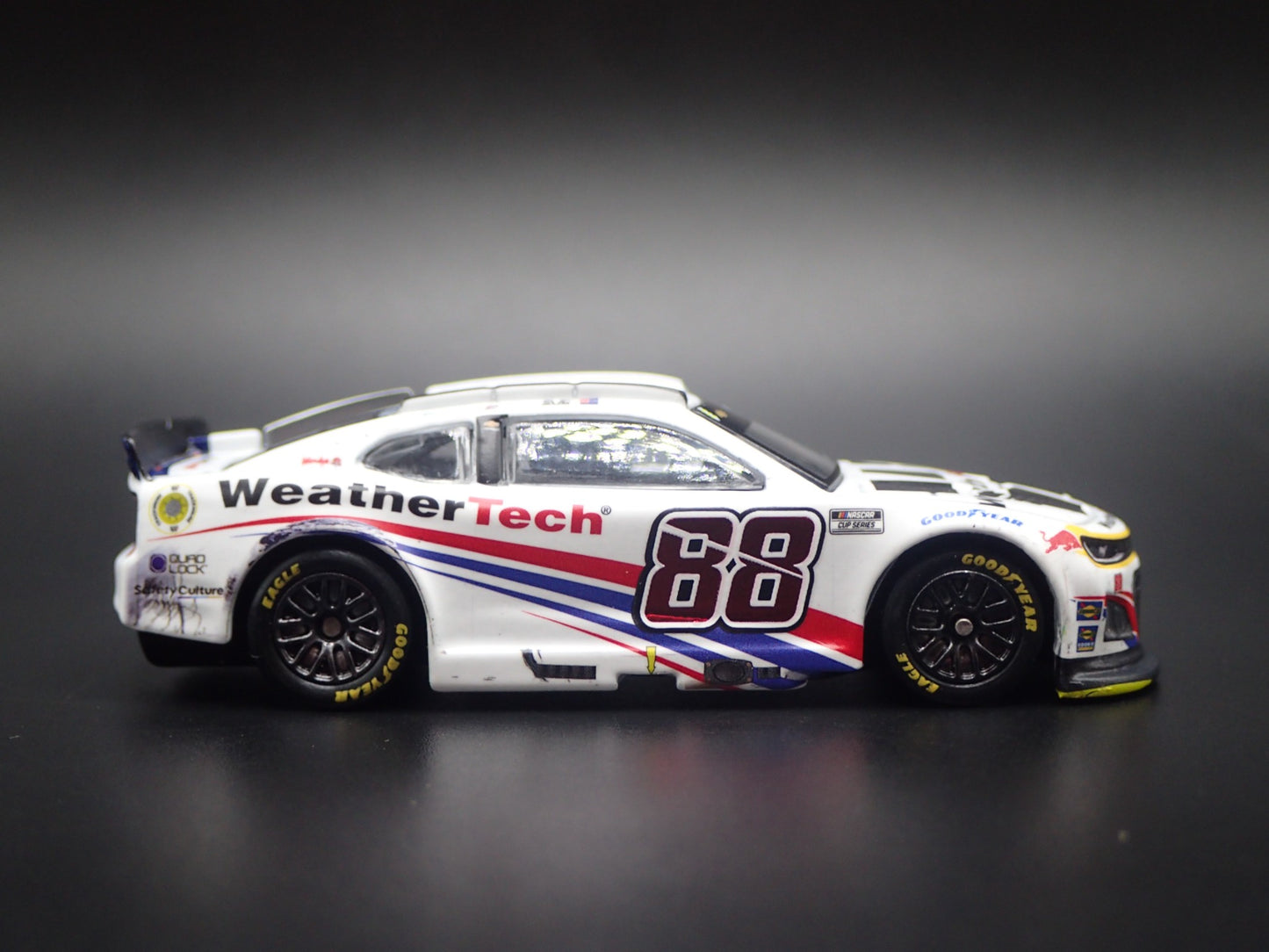 2025 CHEVY CAMARO 88 SHANE VAN GISBERGEN WEATHERTECH NASCAR 1:64 DIECAST MODEL