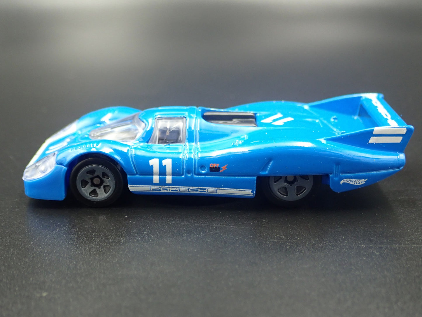 1970-1971 PORSCHE 917 LH RACING BLUE 1:64 SCALE COLLECTIBL DIECAST MODEL CAR