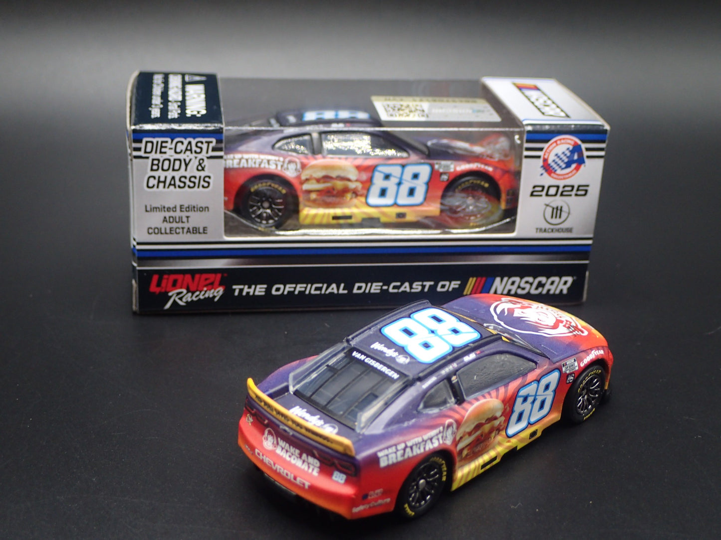 2025 25 CHEVY CAMARO 88 SHANE VAN GISBERGEN WENDYS NASCAR 1:64 DIECAST MODEL CAR
