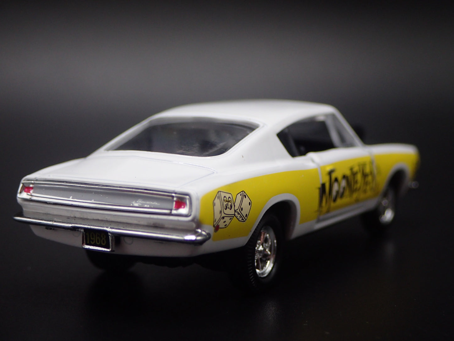 1968 68 PLYMOUTH BARRACUDA HEMI SUPERSTOCK FASTBACK 1:64 SCALE DIECAST MODEL CAR