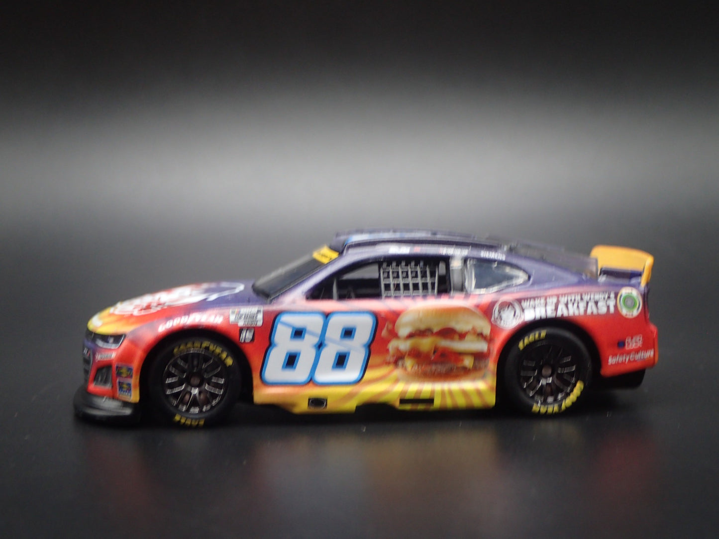 2025 25 CHEVY CAMARO 88 SHANE VAN GISBERGEN WENDYS NASCAR 1:64 DIECAST MODEL CAR