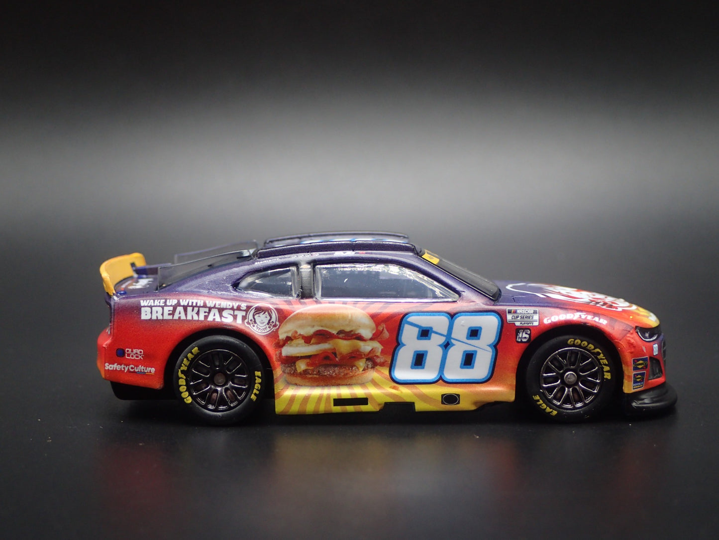 2025 25 CHEVY CAMARO 88 SHANE VAN GISBERGEN WENDYS NASCAR 1:64 DIECAST MODEL CAR