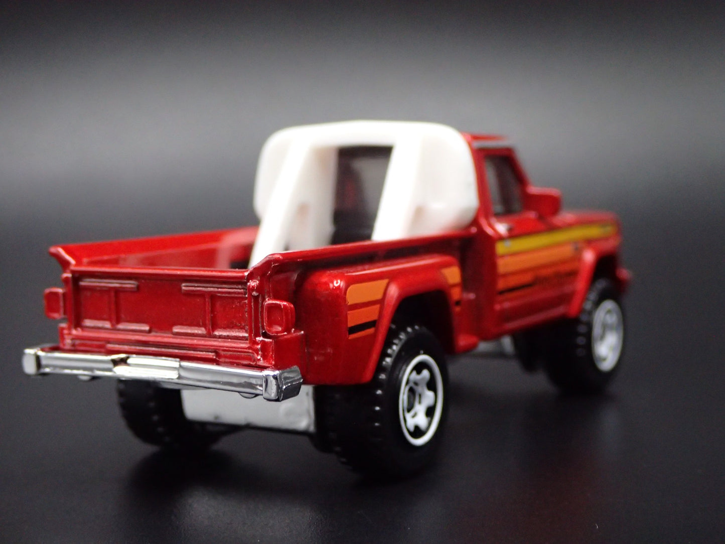 1971-1988 JEEP PICKUP TRUCK J10 HONCHO STEPSIDE 1:64 SCALE DIECAST MODEL CAR
