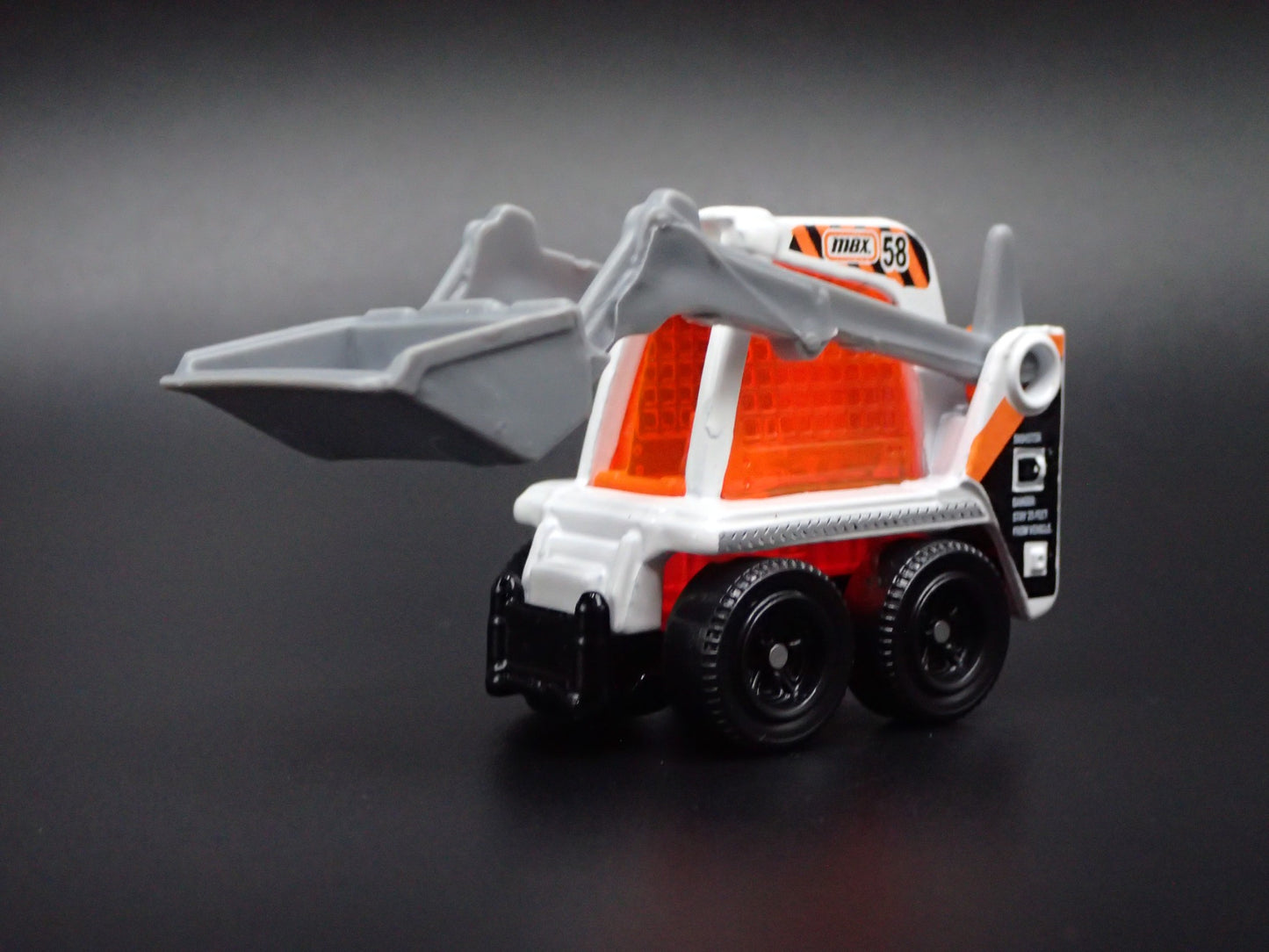 CONSTRUCTION SKID STEER LOADER BOBCAT 1:64 MB SCALE DIORAMA DIECAST MODEL CAR