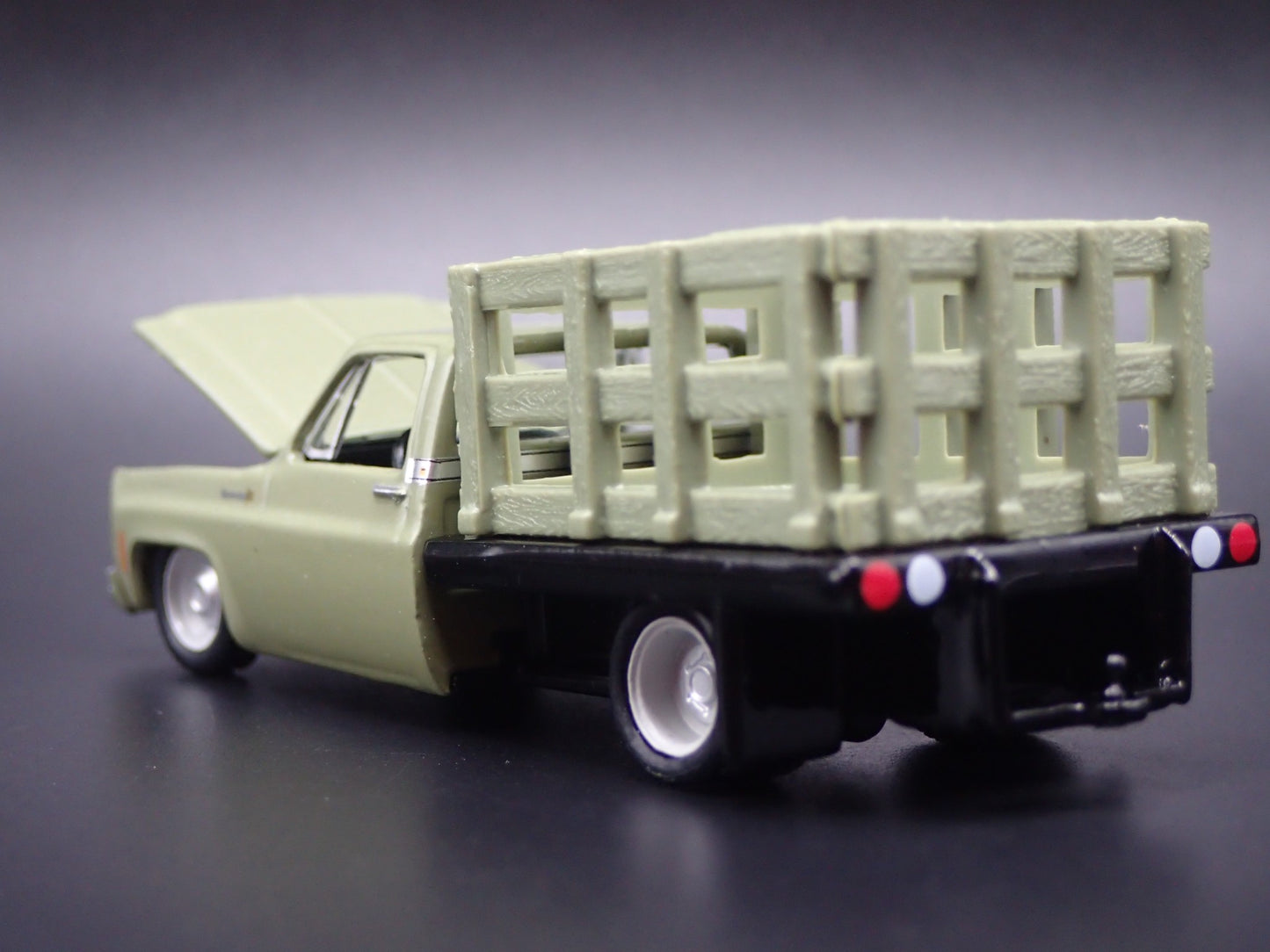 1973 73 CHEVY CHEVROLET SUPER 10 SQUARE BODY TRUCK 1:64 SCALE DIECAST MODEL CAR