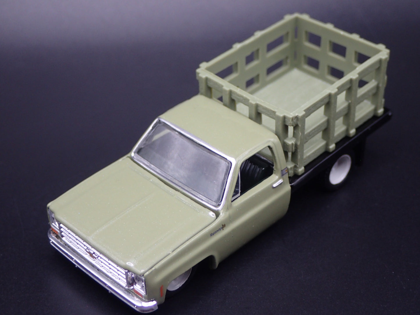 1973 73 CHEVY CHEVROLET SUPER 10 SQUARE BODY TRUCK 1:64 SCALE DIECAST MODEL CAR