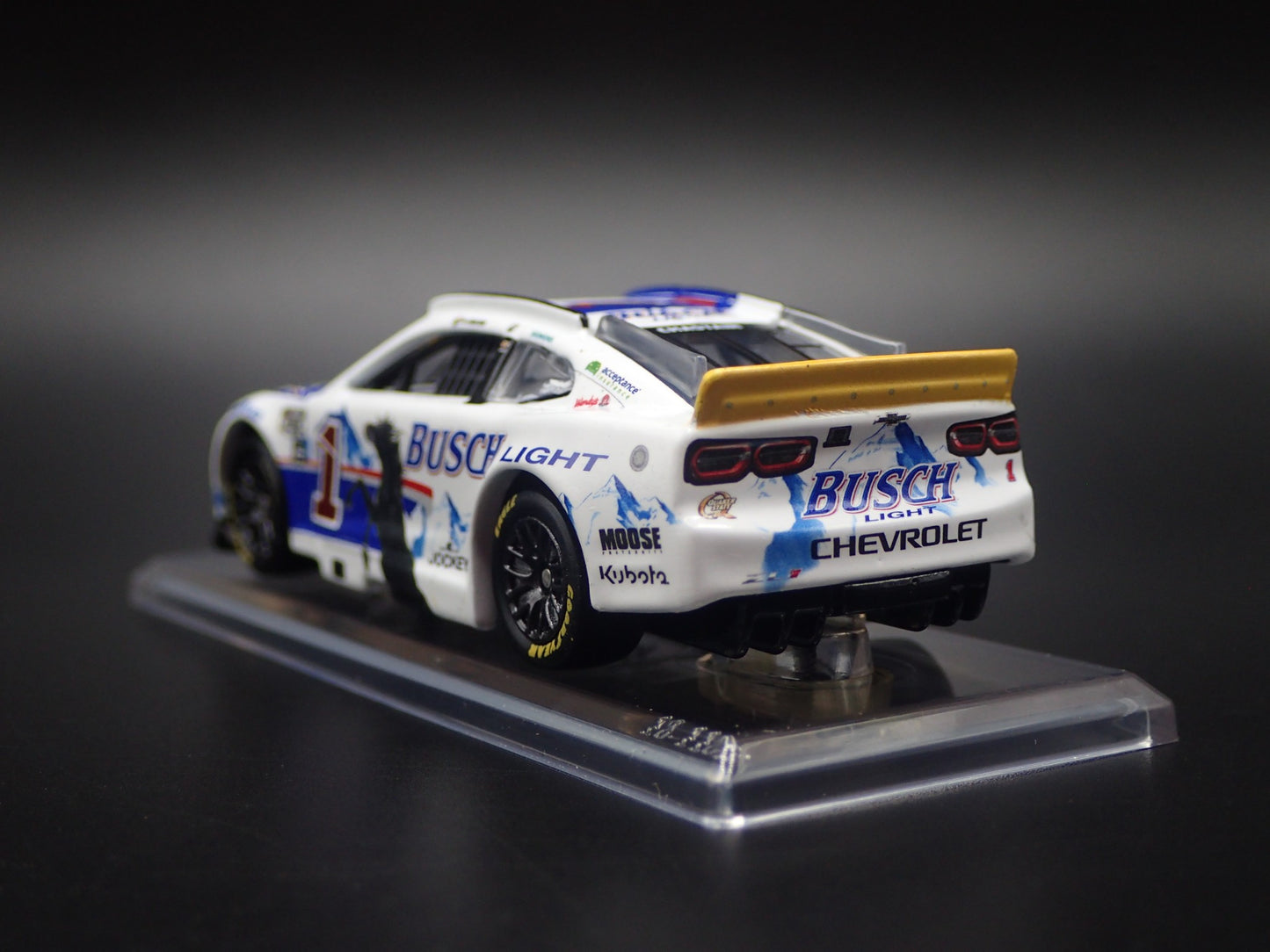 2025 CHEVROLET 1 ROSS CHASTAIN BUSCH LIGHT RETRO NASCAR 1:64 SCALE DIECAST CAR