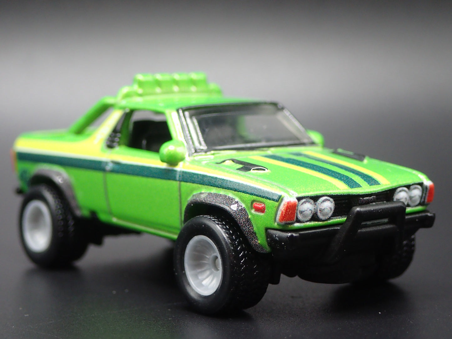 1970-1981 SUBARU BRAT PICKUP TRUCK GREEN 1:64 SCALE DIORAMA DIECAST MODEL CAR