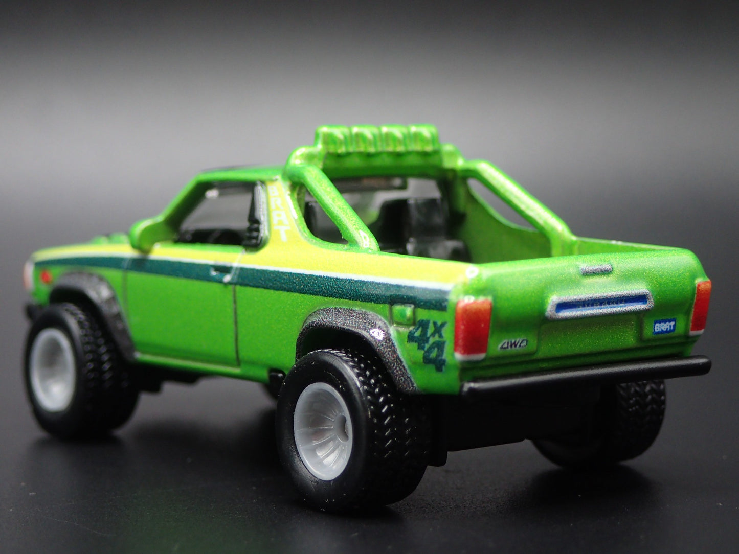 1970-1981 SUBARU BRAT PICKUP TRUCK GREEN 1:64 SCALE DIORAMA DIECAST MODEL CAR