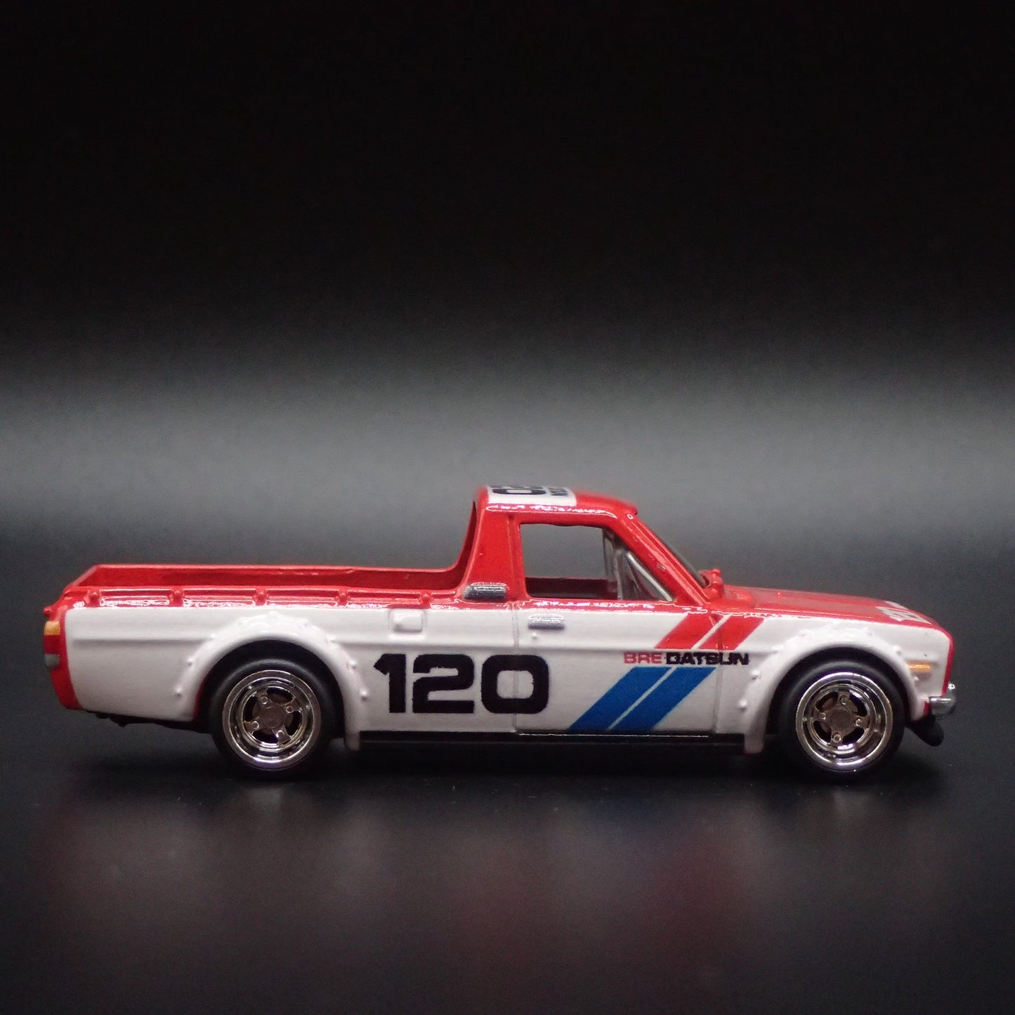 1975 75 DATSUN SUNNY PICKUP TRUCK B120 BRE RACING 1:64 SCALE DIECAST MODEL CAR