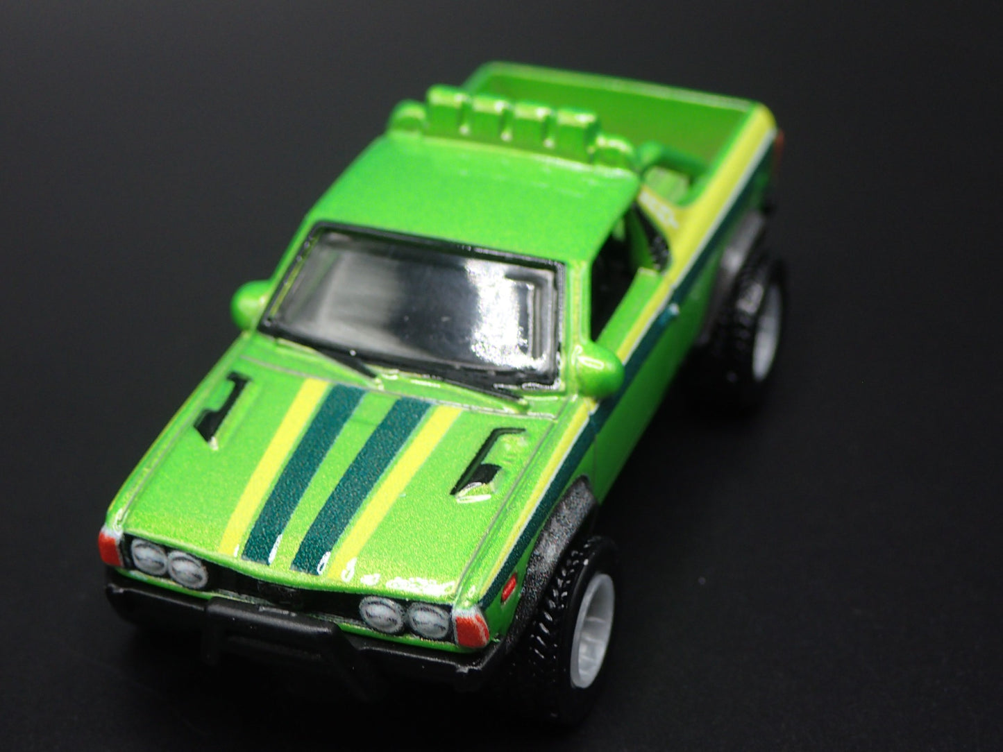 1970-1981 SUBARU BRAT PICKUP TRUCK GREEN 1:64 SCALE DIORAMA DIECAST MODEL CAR