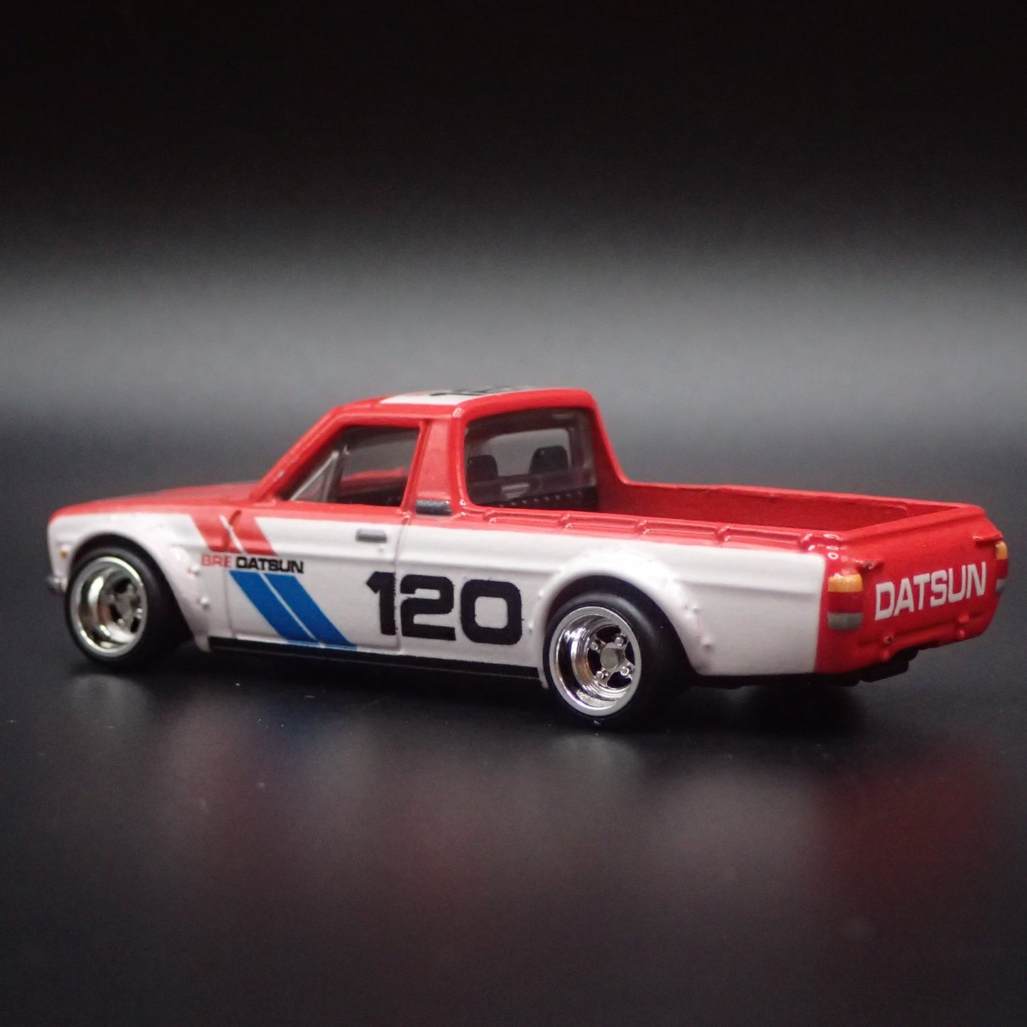 1975 75 DATSUN SUNNY PICKUP TRUCK B120 BRE RACING 1:64 SCALE DIECAST MODEL CAR