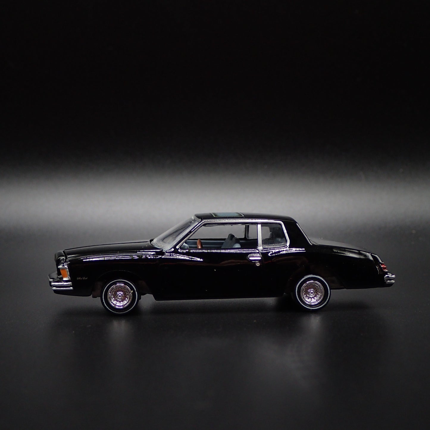 1979 79 CHEVY CHEVROLET MONTE CARLO TRAINING DAY G 1:64 SCALE DIECAST MODEL CAR